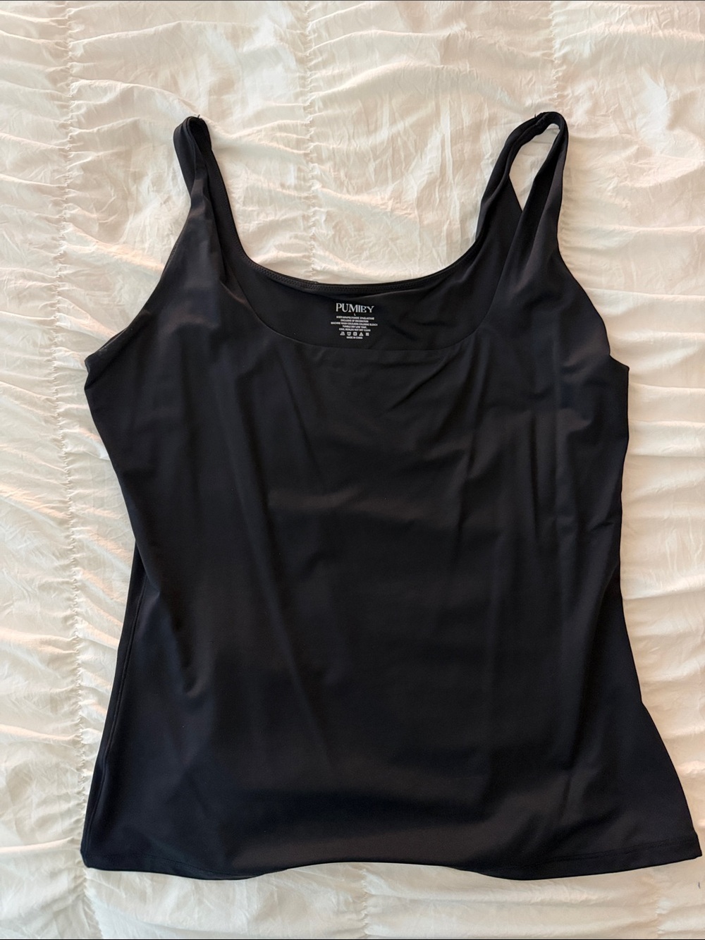 Pumiley Women's Black Scoop Neck Tank Top